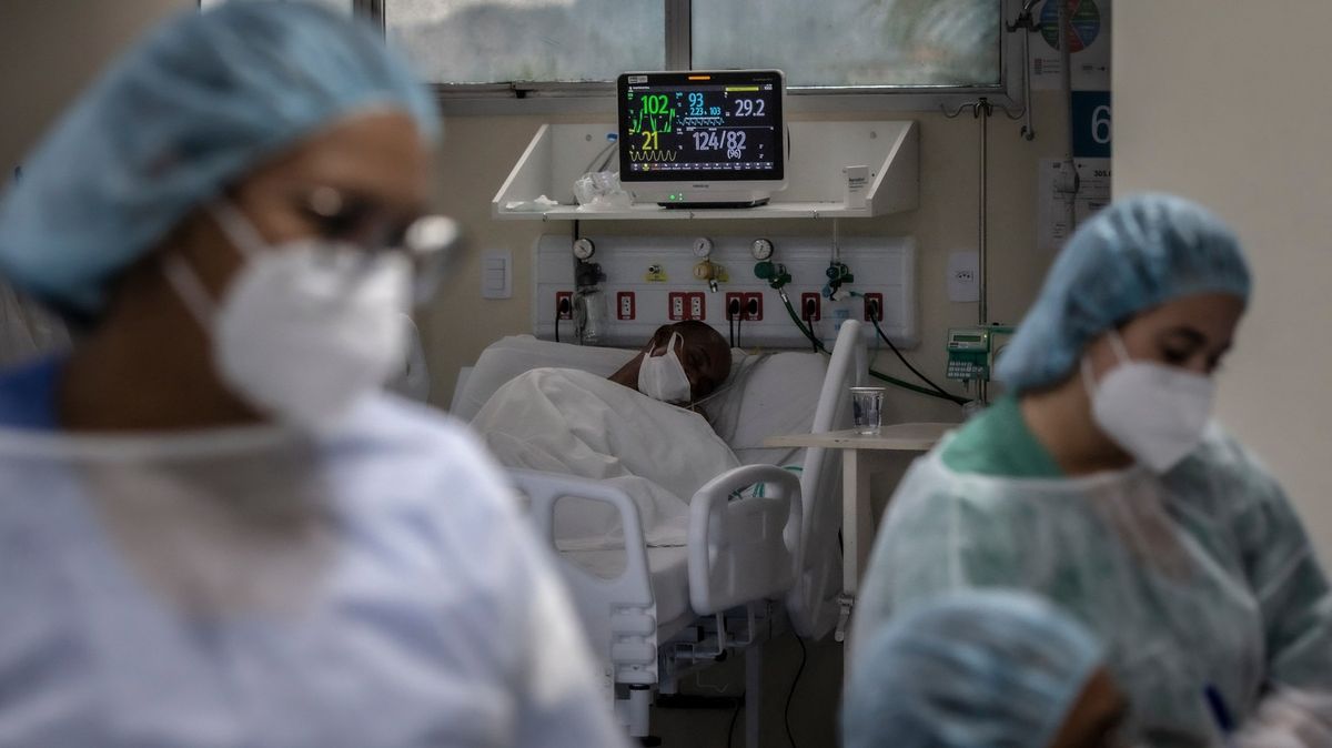 Poutání na lůžka, sedativa došla. Z brazilských nemocnic prosakují drastické informace